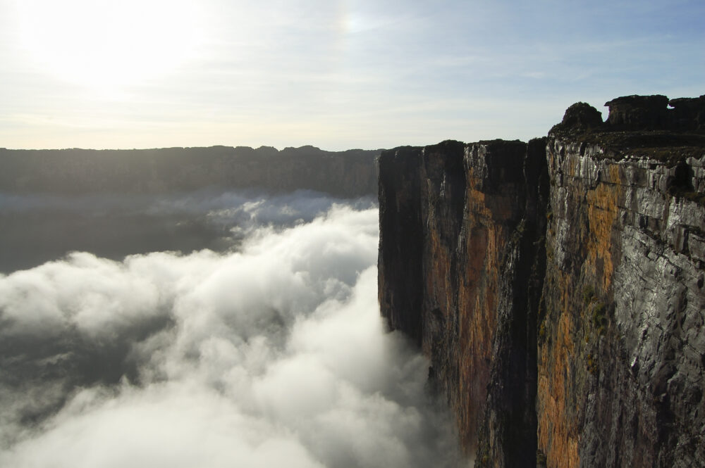 おもしろわかる！世界遺産ユニバーシティ カナイマ国立公園（ギアナ高地） 断崖絶壁