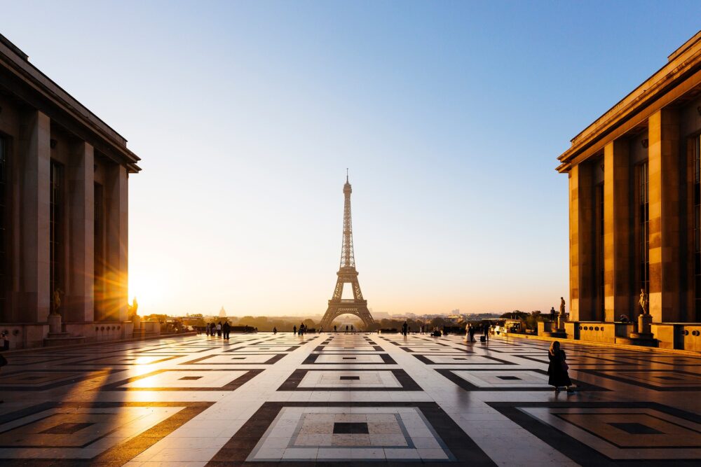 おもしろわかる！世界遺産ユニバーシティ パリのセーヌ河岸 美しく歴史的に価値ある建造物が数多く残っている