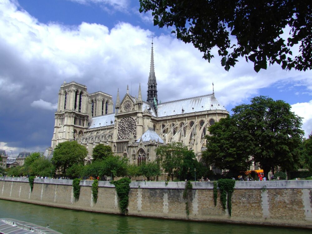 おもしろわかる！世界遺産ユニバーシティ パリのセーヌ河岸 建築業界に大きな影響を与えた歴史を持つ