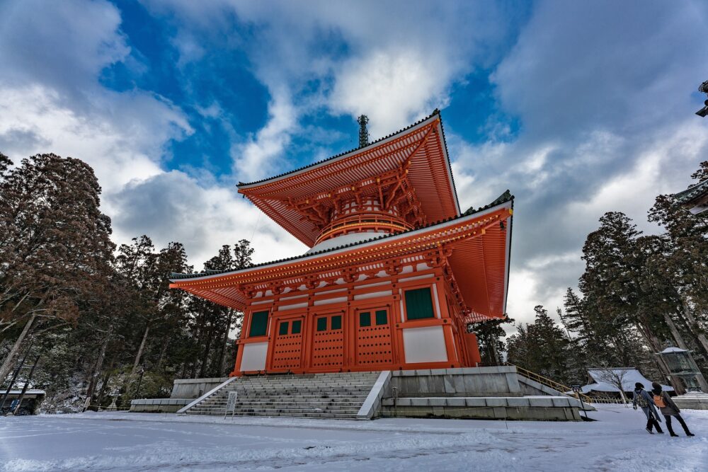 おもしろわかる！世界遺産ユニバーシティ 紀伊山地の霊場と参詣道（熊野古道）　理由2：日本の宗教に関する建物が今でも多く見られる