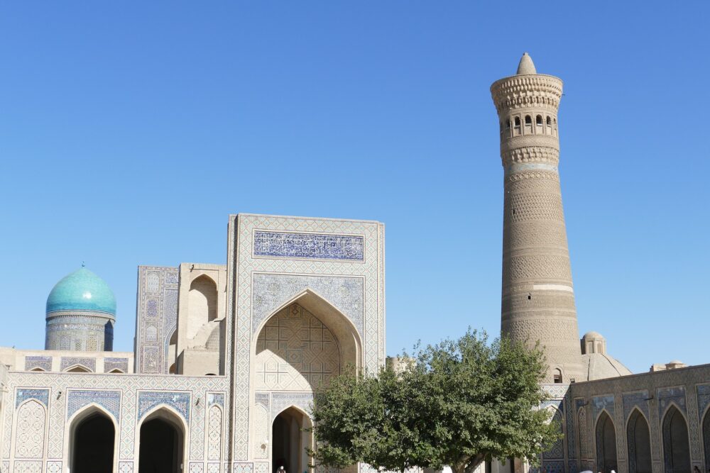 おもしろわかる！世界遺産ユニバーシティ ウズベキスタン旅行 ライトアップが美しい古都：ブハラ
