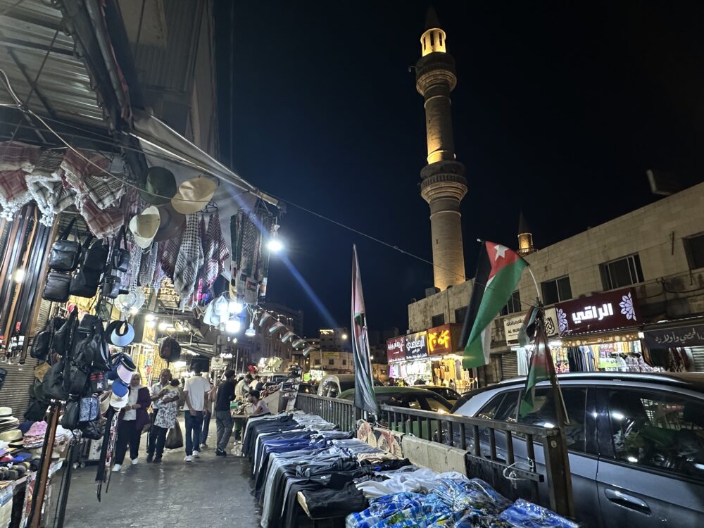 おもしろわかる!世界遺産ユニバーシティ ヨルダン・アンマン 夜散策も楽しめるほどの治安の良さ