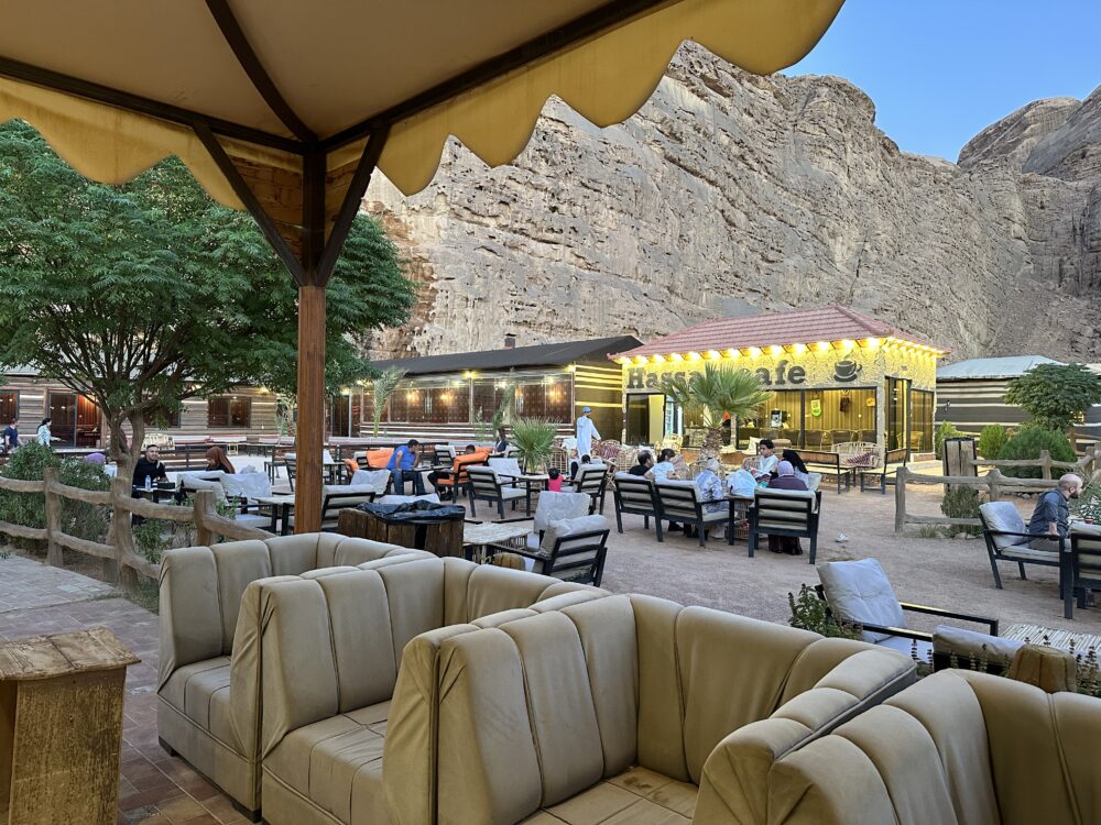 おもしろわかる！世界遺産ユニバーシティ ワディラムのバブルテント 施設・設備とアメニティの充実度を確認